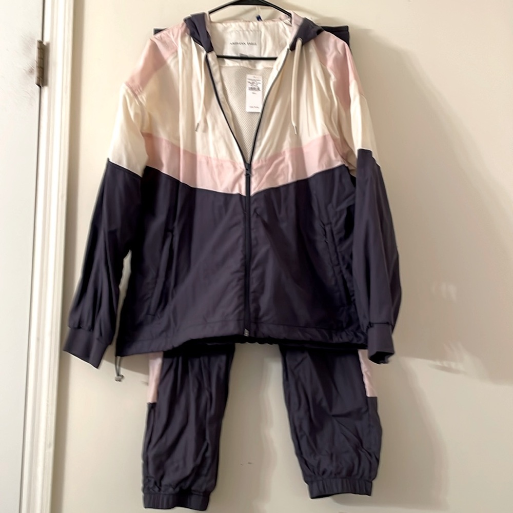 American Eagle Track Suit